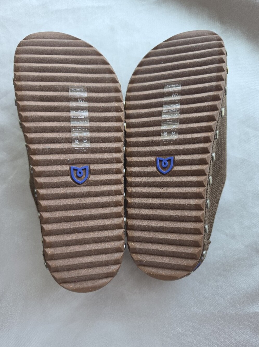 Rothy's The Casual Clog Studded in Cinnamon Sz 7 - Picture 8 of 13